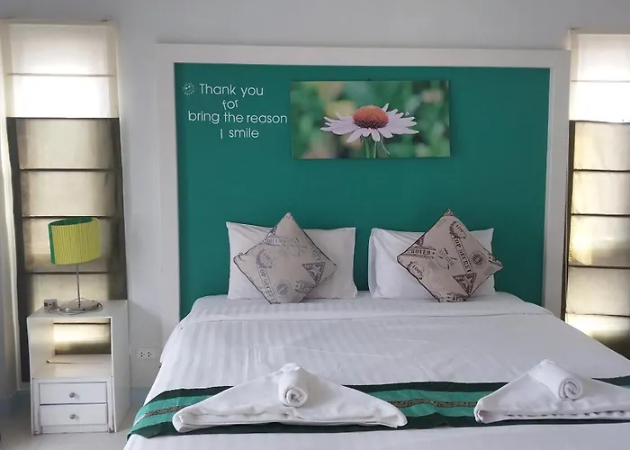 Phuket Racha Kata Homestay